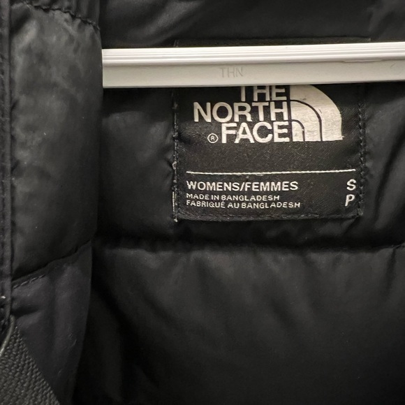 Womens North Face Winter Jacket - Picture 4 of 4